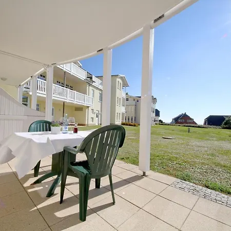 Terrasse, Gratis Nutzung Vom Ahoi Erlebnisbad Und Sauna In Sellin - Meeresblick 32 Apartment