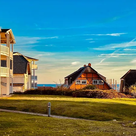 Terrasse, Gratis Nutzung Vom Ahoi Erlebnisbad Und Sauna In Sellin - Meeresblick 32 Appartement