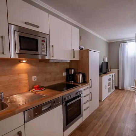 Terrasse, Gratis Nutzung Vom Ahoi Erlebnisbad Und Sauna In Sellin - Meeresblick 32 Appartement Goehren (Ruegen)